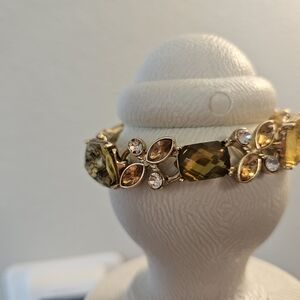 Elegant Gold and Yellow Gemstone Bracelet